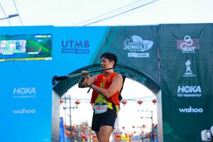 BIB: 7027
                            <button type="button" onclick="openModal(21814350)" class="btn btn-primary btn-sm float-right btn-popup" data-toggle="modal" data-target=".modal-high-quality">
                        <i class="fas fa-shopping-cart"></i> Add to Cart
                    </button>
                                            <button type="button" onclick="isThisMe(21814350, true)" class="btn btn-success btn-sm float-right btn-popup btn-isme hidden" data-toggle="tooltip" data-placement="bottom" title="นี่คือรูปของคุณใช่ไหม คลิกที่นี่เพื่อเอาเข้าอัลบั้ม">
                        <i class="fas fa-plus"></i> Add to album
                    </button>
                    <button type="button" onclick="isThisMe(21814350, false)" class="btn btn-warning btn-sm float-right btn-popup btn-isnotme hidden">
                        <i class="fas fa-ban"></i> Remove from album
                    </button>